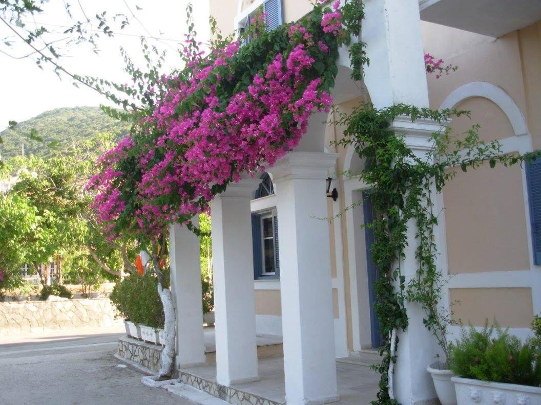 Louisa Studios Poros  Extérieur photo