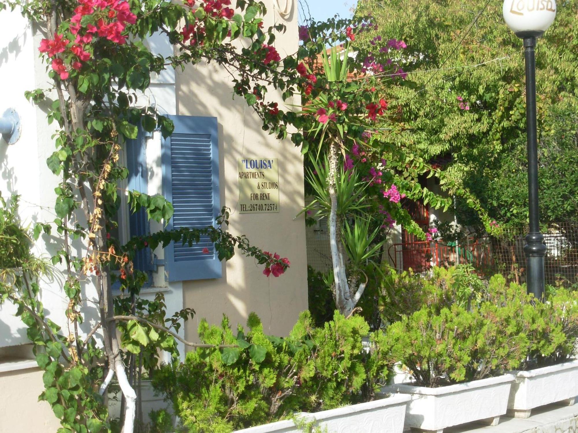 Louisa Studios Poros  Extérieur photo