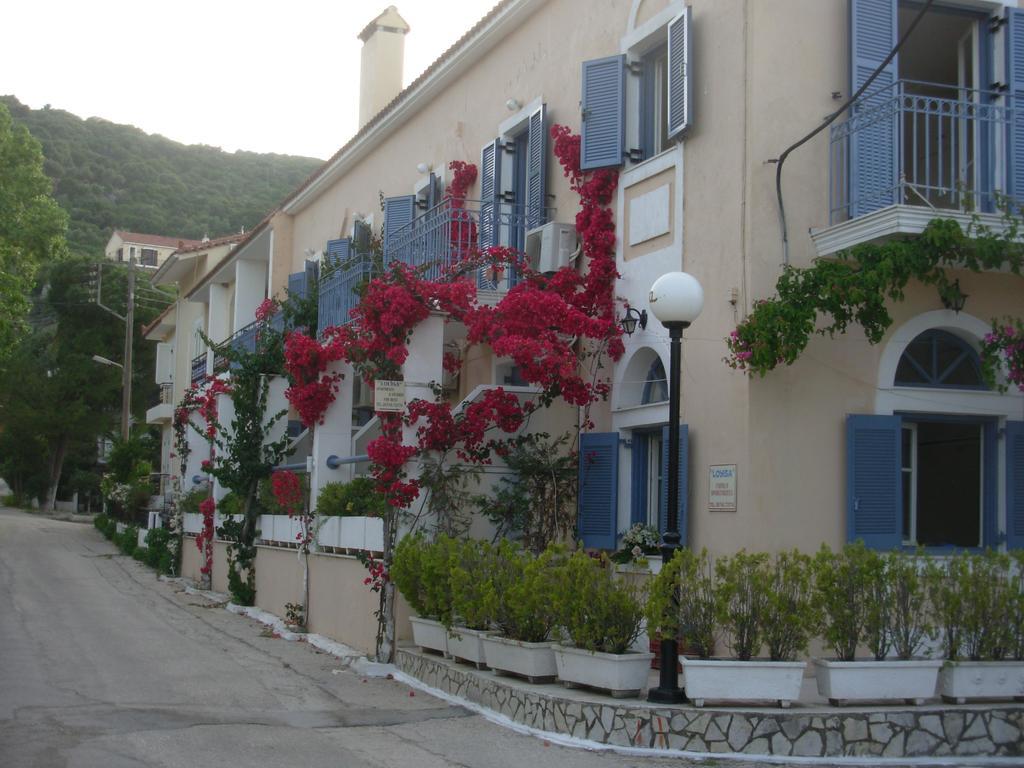 Louisa Studios Poros  Extérieur photo